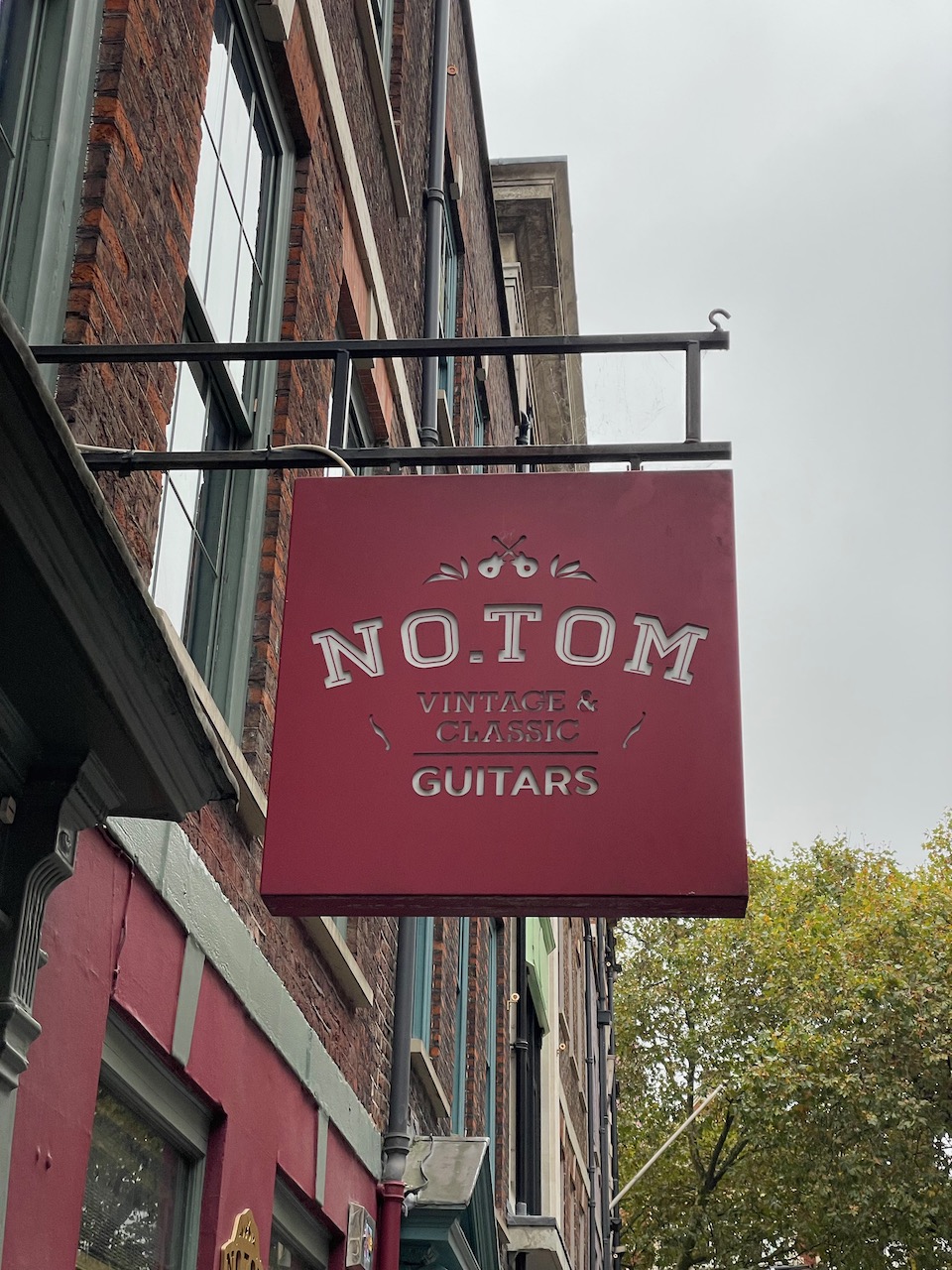 No.Tom Guitars No.Tom Guitars